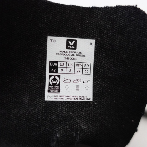 VEJA Men's Sneaker Size 9 V-10 Low-Top ALL BLACK Leather EU 42 - Picture 6 of 7